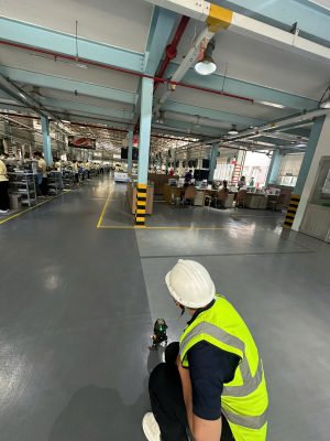 Kỹ sư kiểm định khảo sát tổng thể hiện trạng nhà xưởng