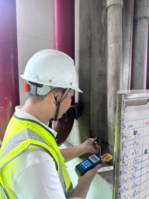 Kiểm tra mối nối và liên kết cột thép nhà xưởng