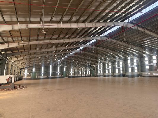 Toàn cảnh kết cấu thép nhà xưởng công nghiệp trước khi kiểm định audit